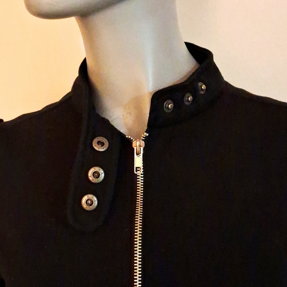 🌟 3/$30 . XOXO Black Jacket - Picture 3 of 8